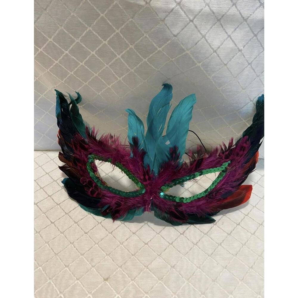 Feather Masquerade Ball Mardi Gras Halloween Mask